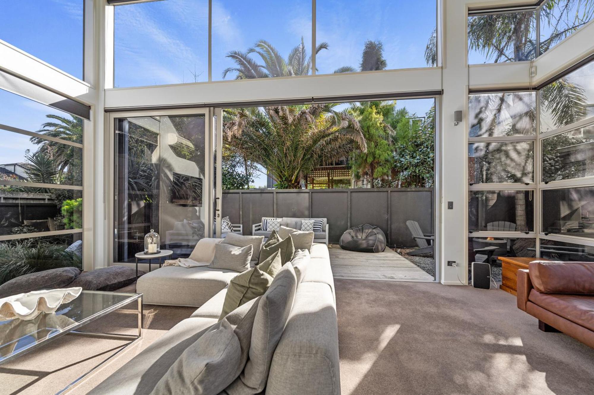 Modern Home Central Mount Маунт-Маунгани Экстерьер фото
